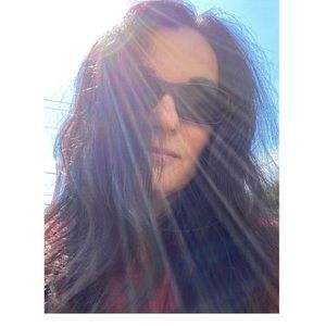 Meet your Posher, Annie